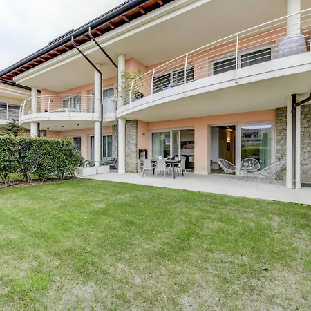 Caesar Luxury D8 Apartman *
