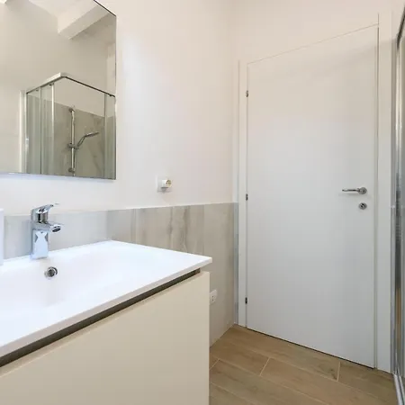 Caesar Luxury D8 Apartman Sirmione